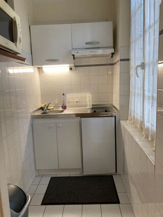  Appartement à louer 1 pièce 25 m²