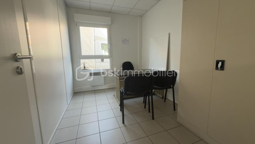   Bureaux modernes à vendre PROCHE ARRAS ET AXE AUTOROUTE – 269 m² Arras