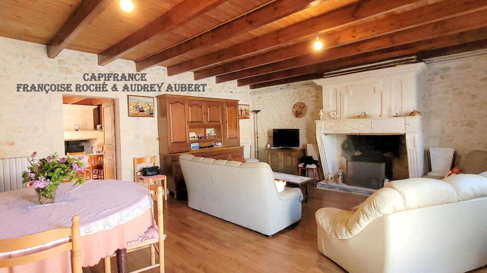 Ensemble immobilier : maison + gîte + annexe + garage, atelier et jardin clos à NIEUL LES SAINTES (17)
