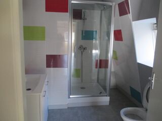  Appartement à louer 3 pièces 98 m²
