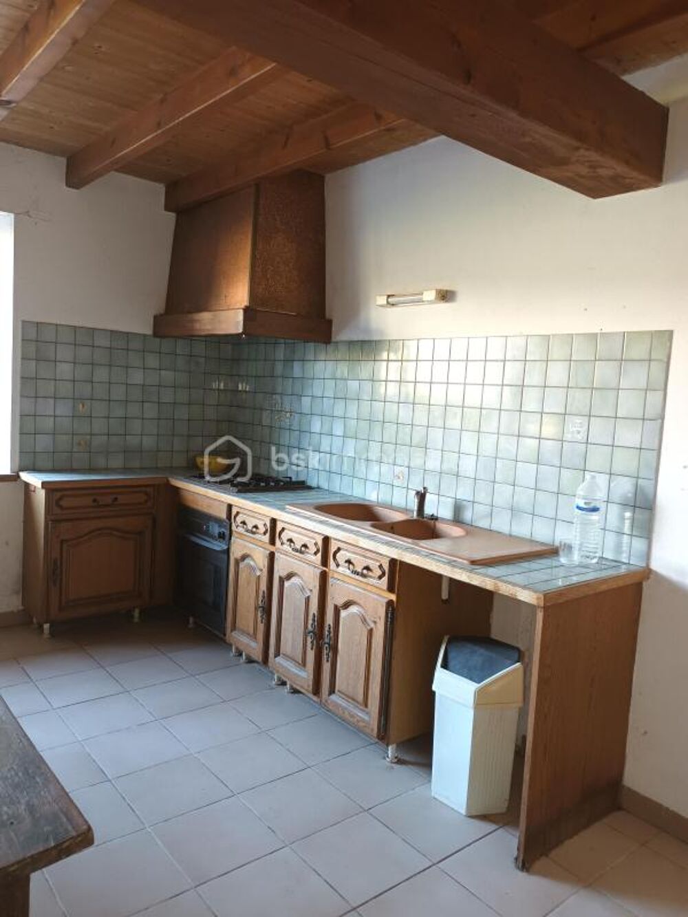 Vente Maison ? Ensemble immobilier en pierre – 3 logements indépendants –  Fort potentiel locatif à 2,8 km des Thermes de Jonzac Jonzac