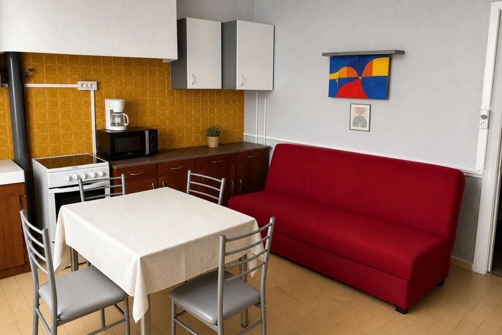Ensemble immobilier de 14 pièces de 250 m² à Blaye-les-Mines