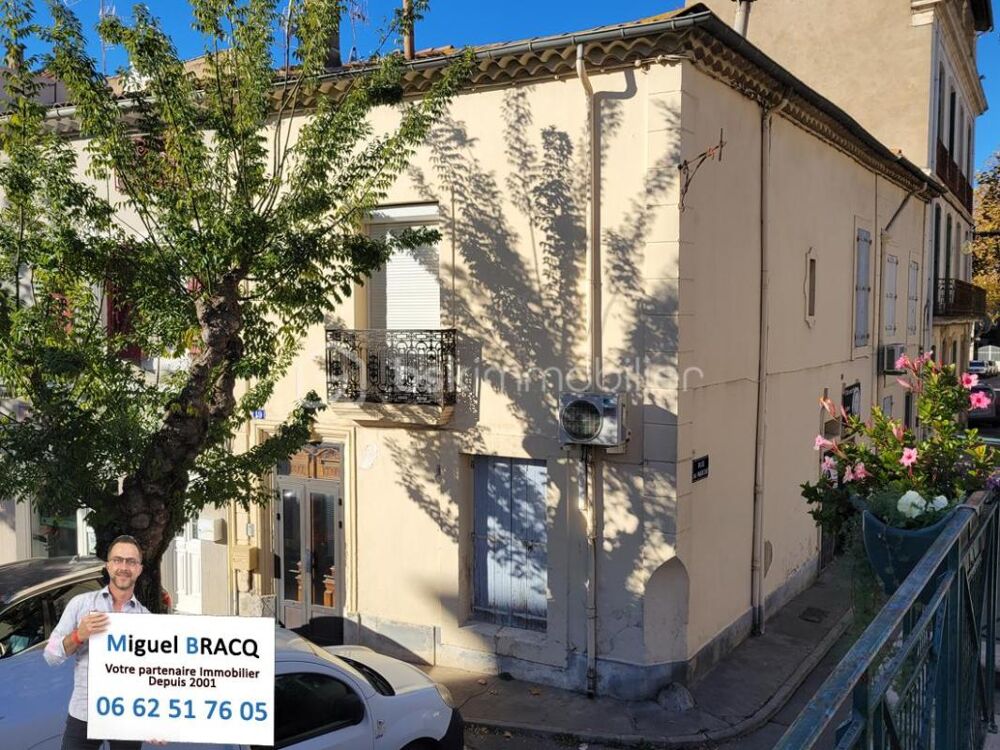 Au coeur de Nissan Lez Enserune Maison F5 avec local commercial donnant sur la place ! 34440