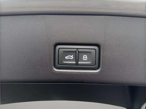 Q4 Sportback • 35 S line 170 ch Cam&eacute;ra Carplay 2023 occasion 33600 Pessac