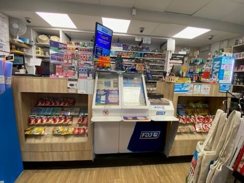 PROCHE DE  NICE (06)TABAC LOTO PMU 395 000 EUROS 395000 06000 Nice