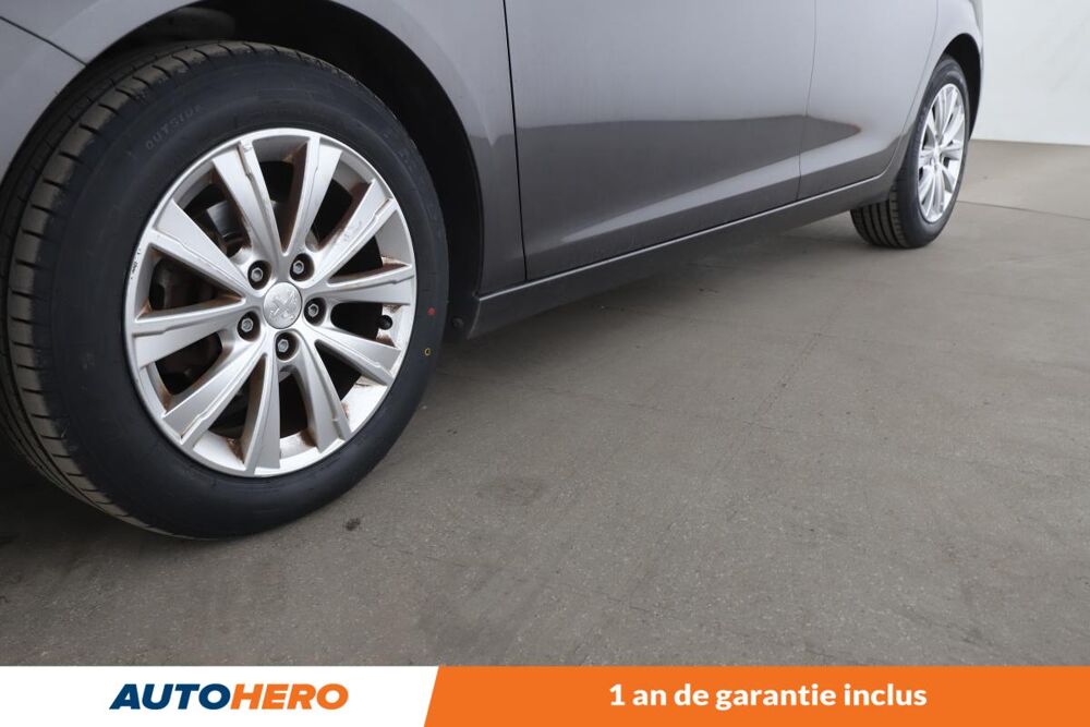308 1.2 PureTech Style 110 ch 2018 occasion 92130 Issy-les-Moulineaux