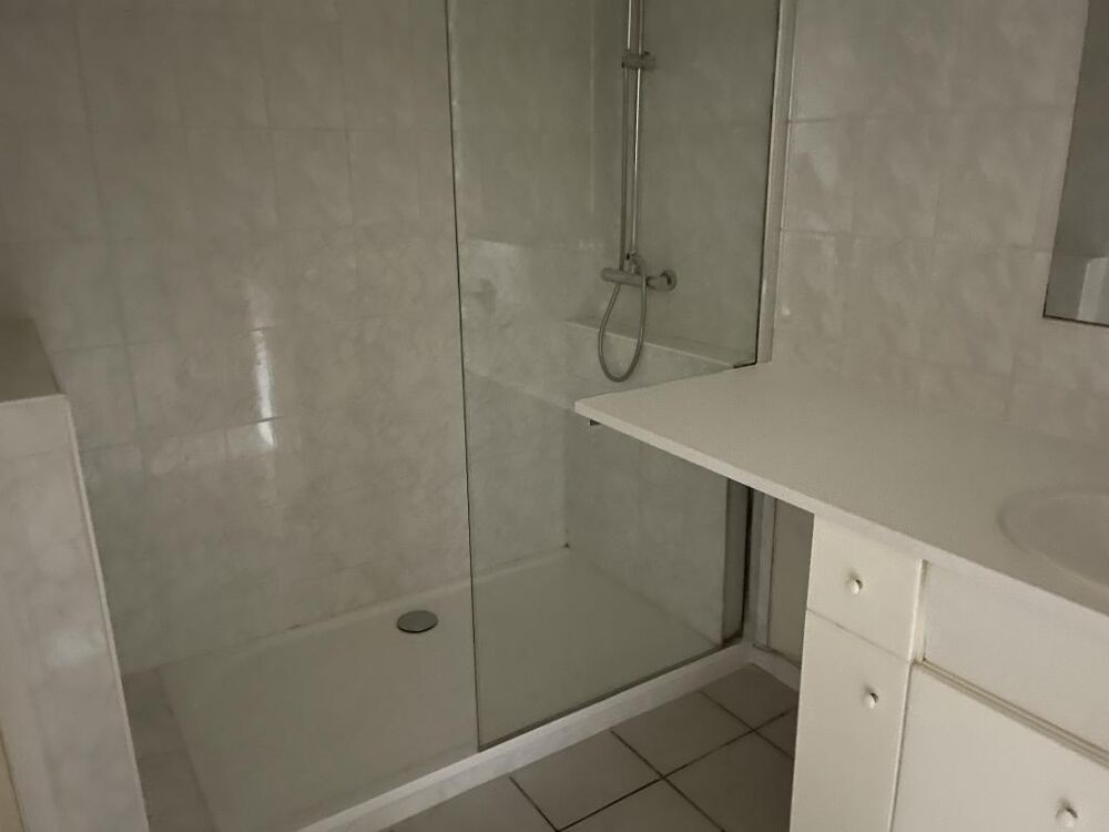A LOUER APPARTEMENT DE TYPE 2 RESIDENCE LES COTEAUX D'UNE SURFACE DE 49 M2 AVEC BALCON