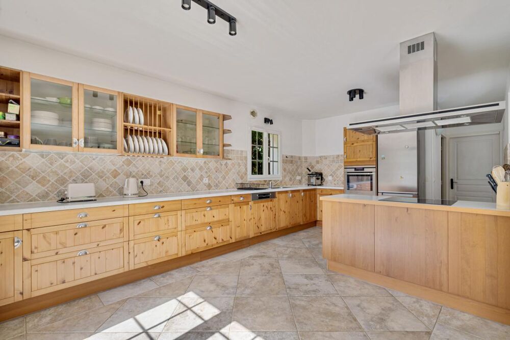 à vendre  Villa Aix-en-Provence (13090)