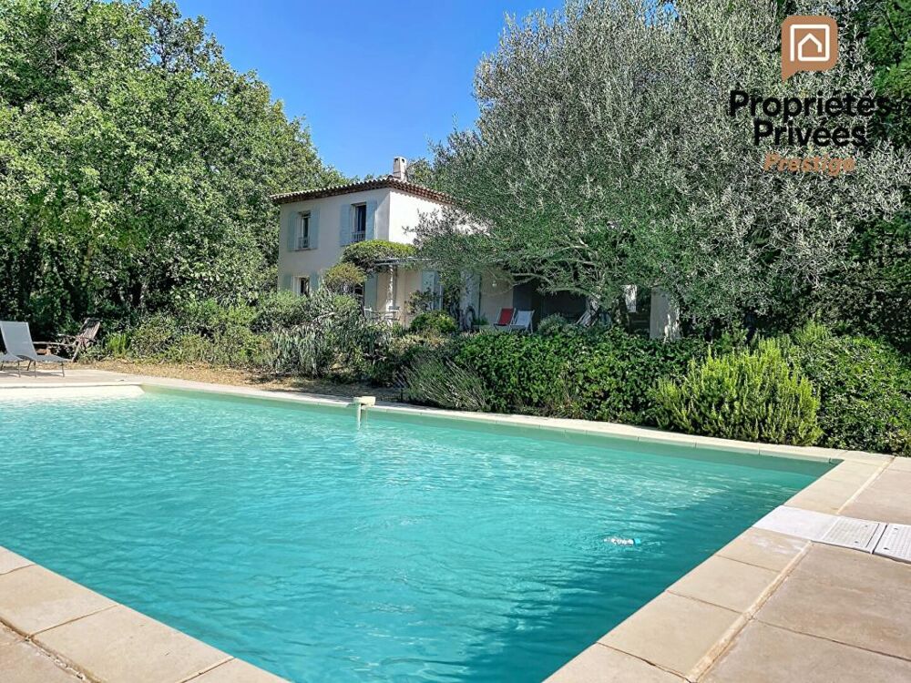 Villa 4 chambres - Piscine - Dépendance - Terrain 4 652 m² - Forcalqueiret 83136