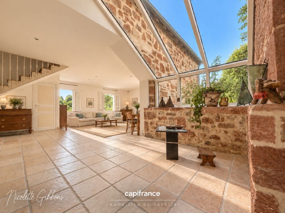 à vendre  Propriété/château Meyssac (19500)