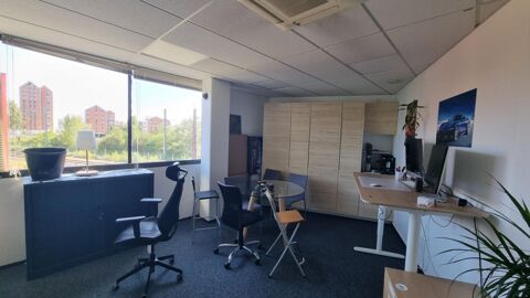   BRUGES , EPARC  - Bureaux 27,19m² - Vide ou loué 