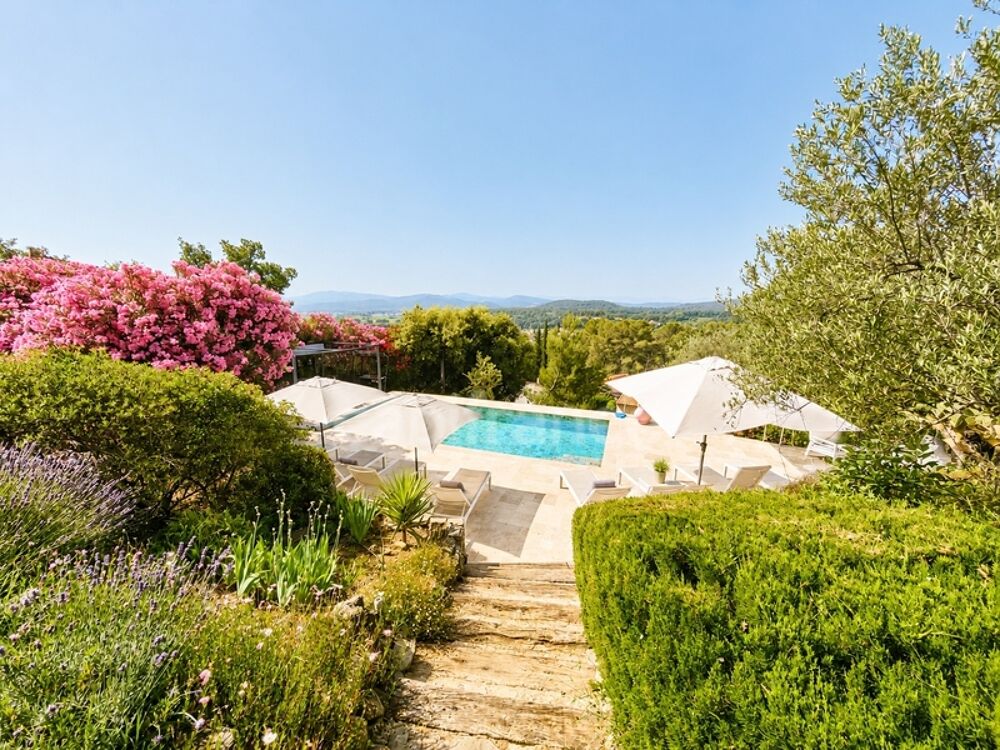 Maison à vendre 6 pièces LA MOTTE (83), 4 chambres, piscine, jardin paysagé de 1980 m²