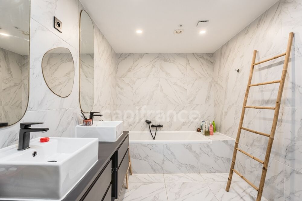 � vendre  Propri�t�/ch�teau Ceyreste (13600)