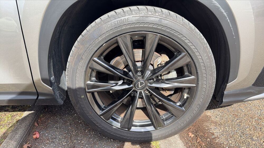 NX 2.5 VVT-i 450h+ 309 Plug in Hybrid AWD E-CVT F Sport Executi 2022 occasion 60260 Lamorlaye