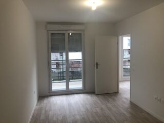  Appartement à louer 2 pièces 45 m²