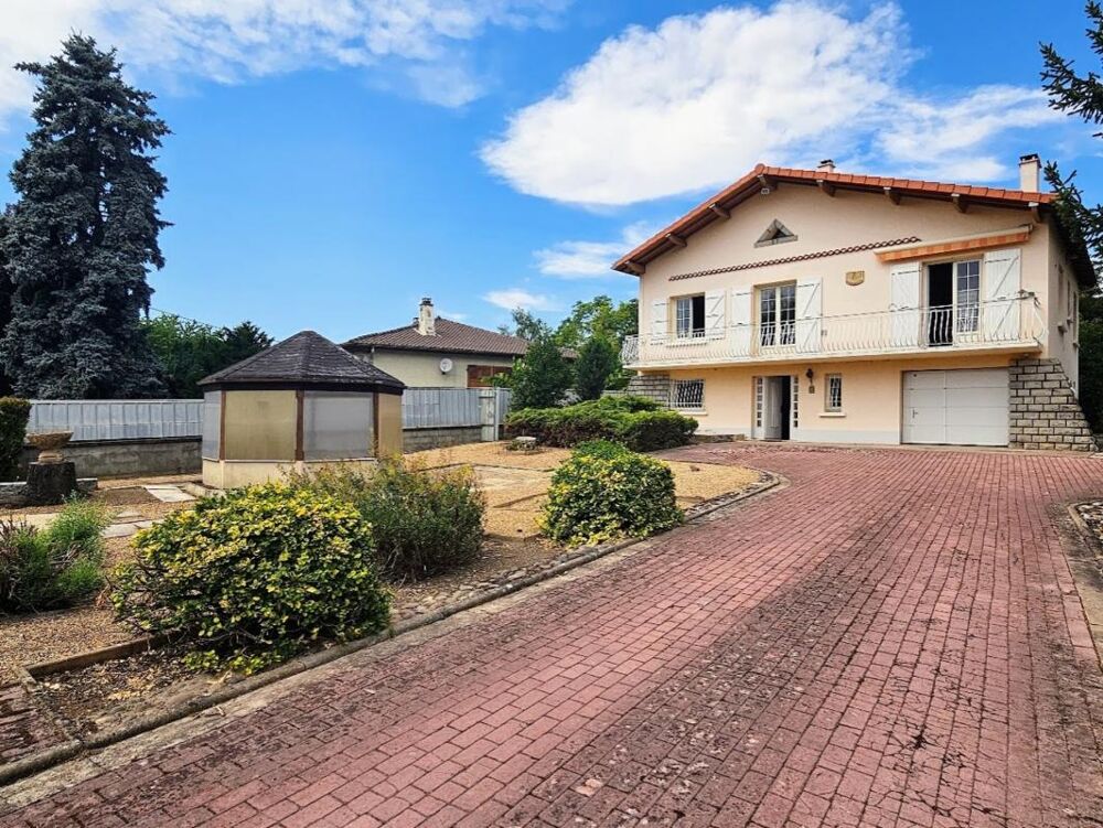 Maison 160 m² hab - 5 pièces - Grand sous sol - Terrain - Vertaizon 63