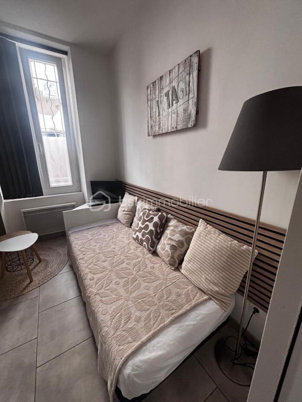 Location Appartement Studio meublé refait à neuf avec goût - Cœur de ville (Salon-de-Provence) Salon de provence