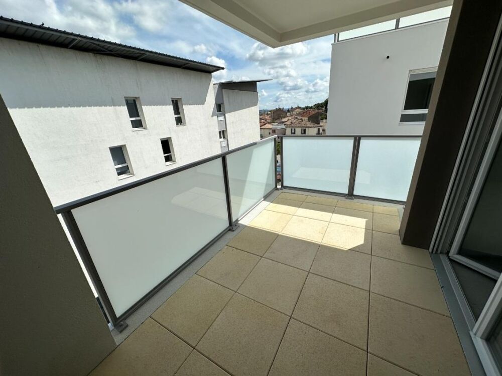 Location Appartement Studio avec terrasse et parking à NIMES Nimes
