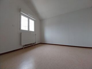  Appartement à louer 4 pièces 77 m²