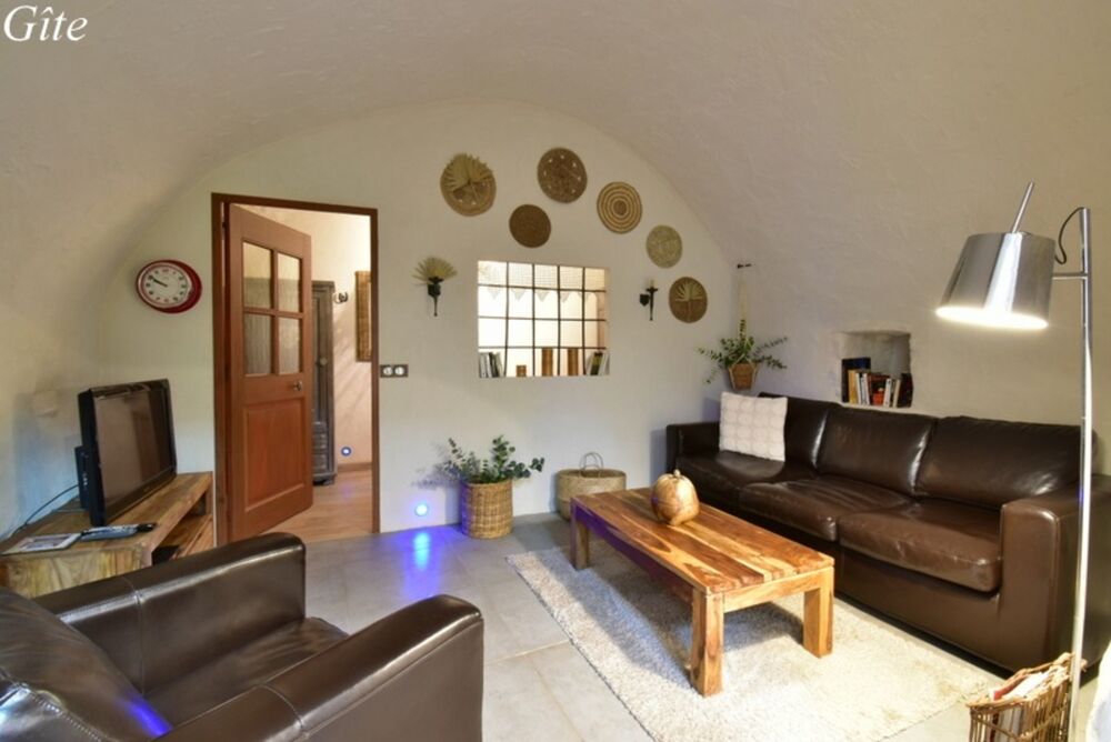 Vente Maison VOLONNE – PROPRIÉTÉ D'EXCEPTION 3,5 HA – 2 HABITATIONS – PISCINE CHAUFFÉE – VUE MONTAGNES Volonne