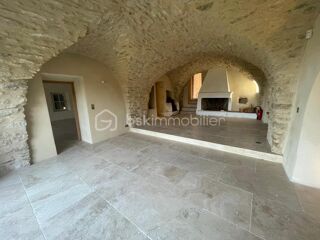  Propri�t�/ch�teau � vendre 11 pi�ces 390 m�