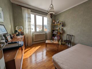  Villa à vendre 8 pièces 133 m²