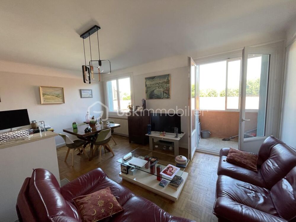 Vente Appartement Rare ! superbe T2 traversant avec garage fermé privé, cave et deux balcons Montauban