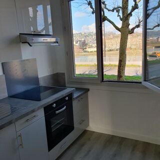  Appartement à louer 3 pièces 61 m²