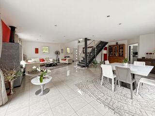  Villa � vendre 7 pi�ces 261 m�
