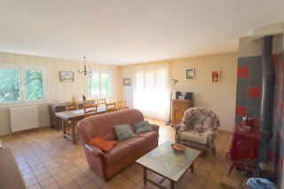 Vente Villa SAINT-BÉNIGNE – Belle villa de 155 m² – Vue sur les Monts du Mâconnais – Terrain de 1837 m² clos Saint benigne