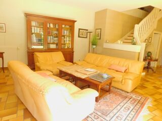  Maison � vendre 9 pi�ces 230 m�