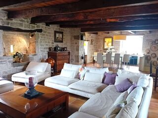  Propriété/château à vendre 9 pièces 213 m²