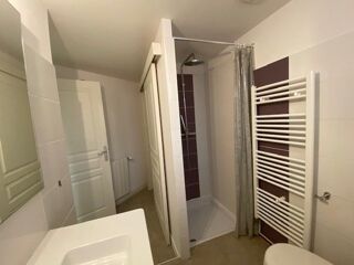  Appartement à louer 1 pièce 24 m²