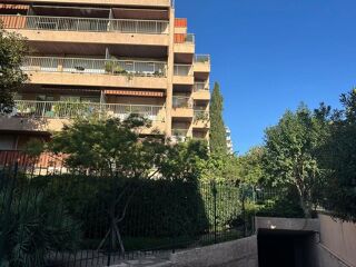  Appartement à louer 3 pièces 69 m²