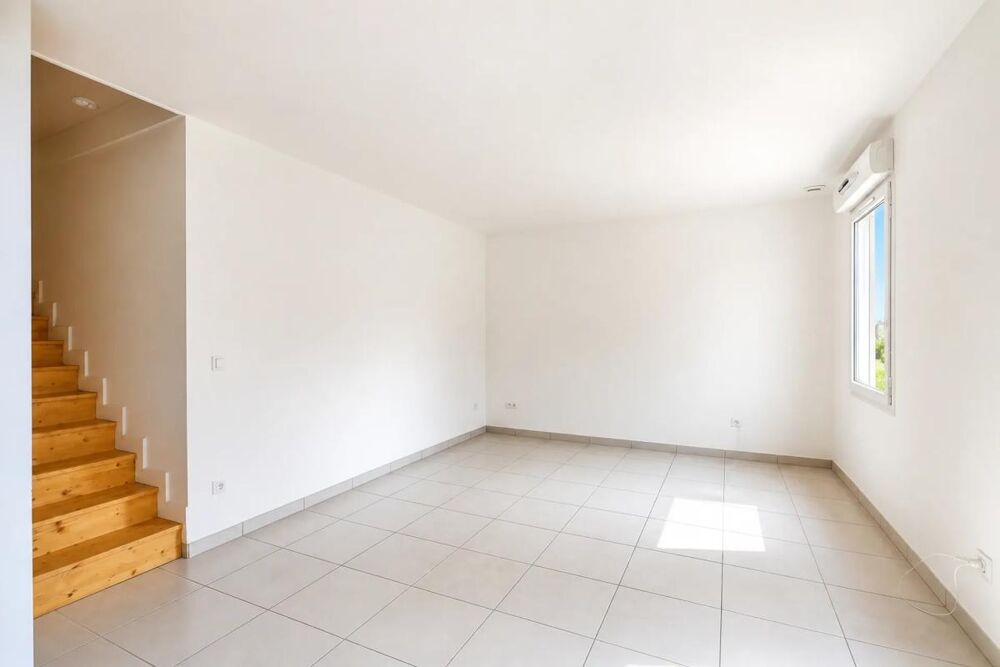 Duplex moderne avec terrasses, stationnement Craponne centre