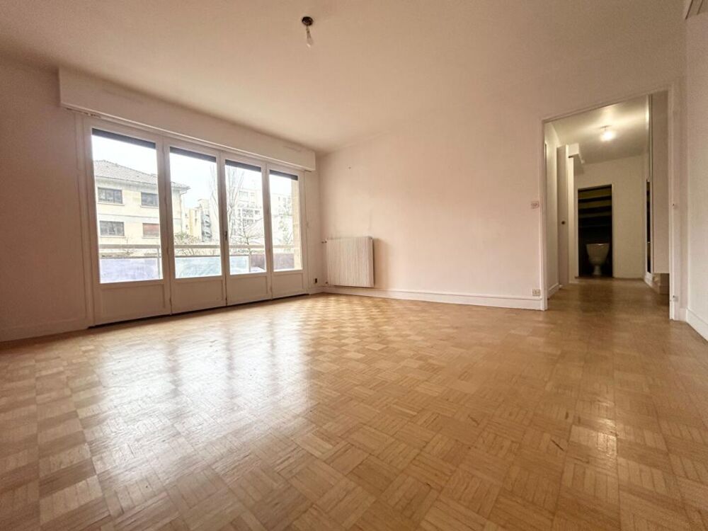 Vincennes 5 MIN DU CENTRE 2 pièces 50.35 m2 avec balcon 11m2