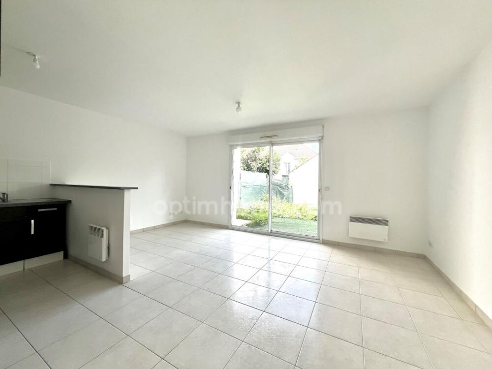 Vente Appartement Appartement à vendre 2 pièces avec JARDIN, LE PLESSIS BOUCHARD (95) sans charges, place de parking, gare RER C/ligne H Le plessis bouchard