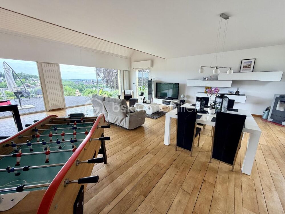 Propriété d'Architecte de 347 m² habitable avec garage et jardin à Charleville - Mézières