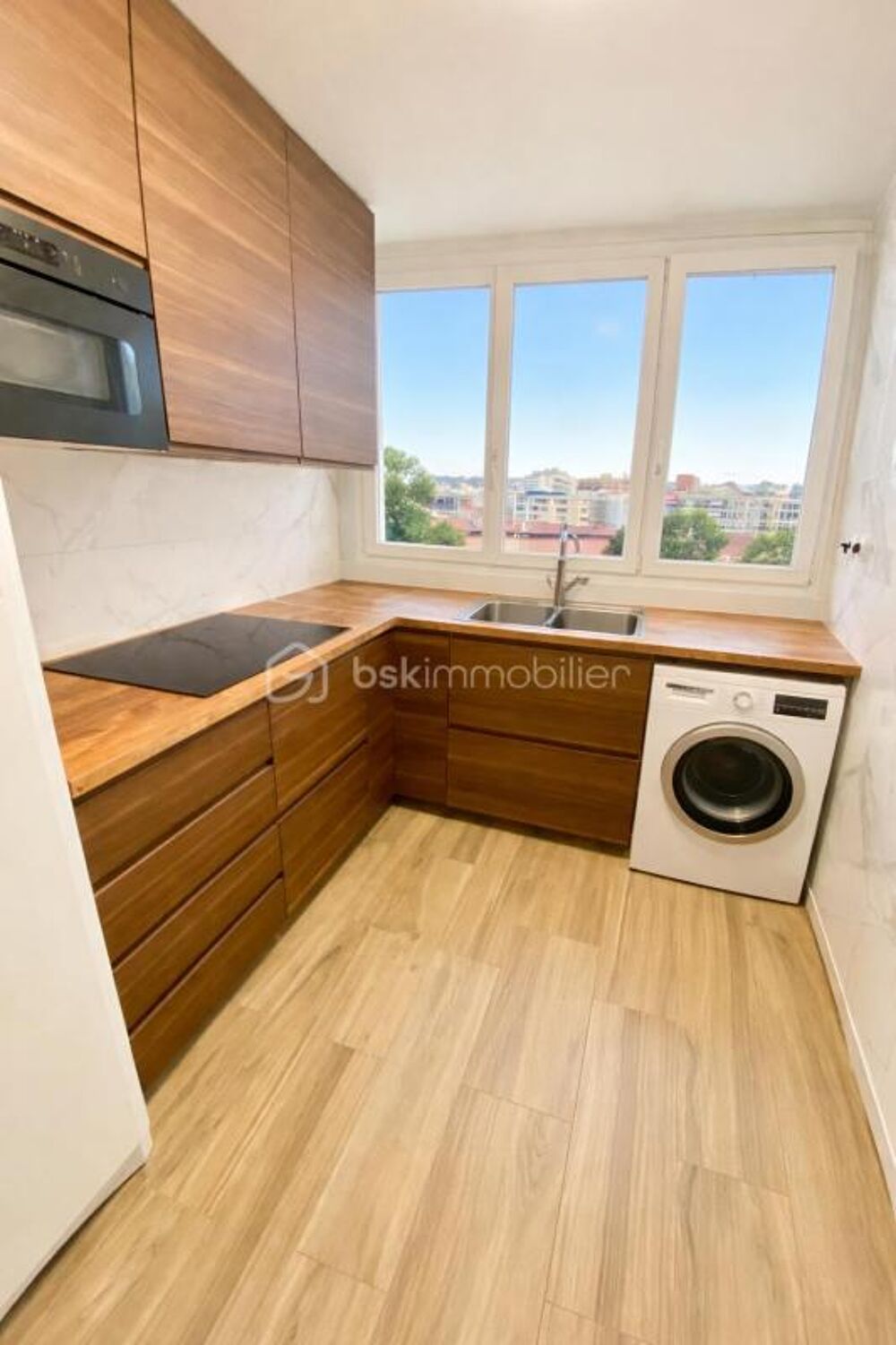 Tour Bologne, appartement 4 pièces de 69 m²