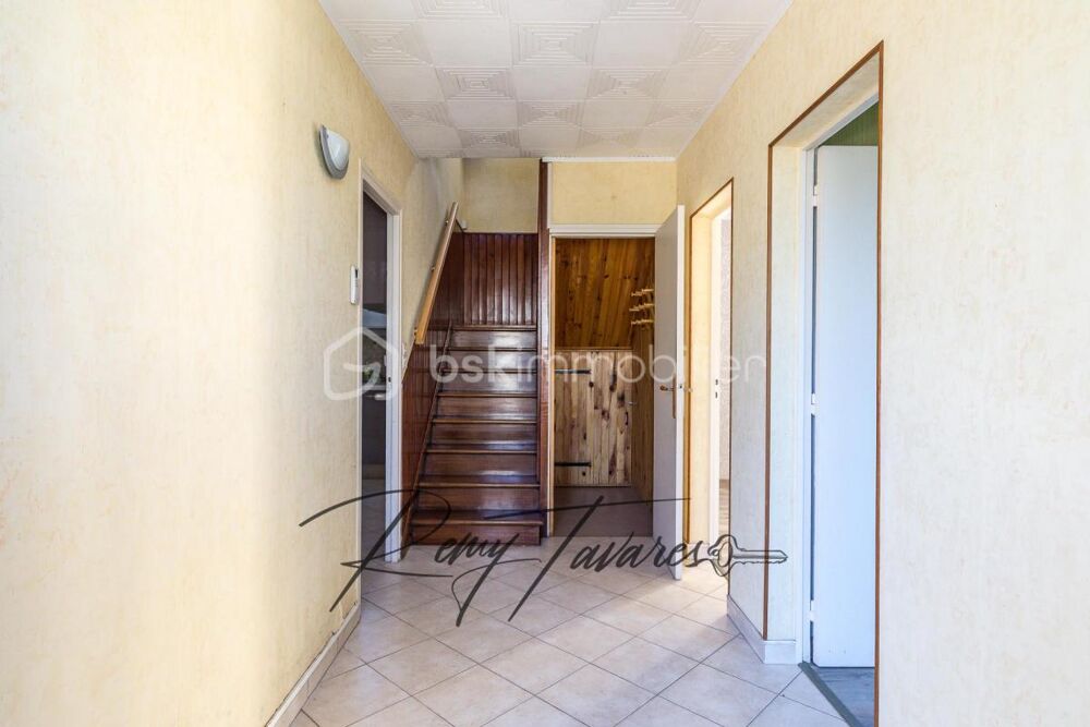 DARVAULT  Maison familiale de 95 m² avec jardin, garage et 4 chambres