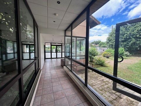   A VENDRE - ENSEMBLE IMMOBILIER A VOCATION TERTIAIRE 