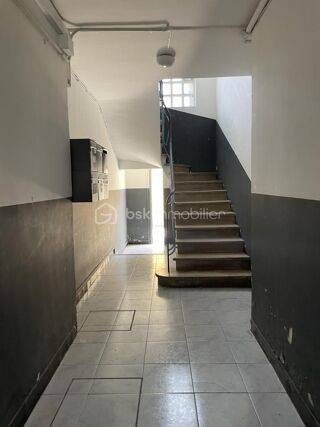  Immeuble � vendre 15 + pi�ces 466 m�