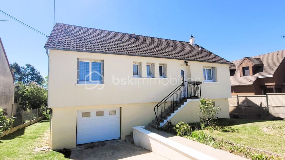 Maison entre ville et nature