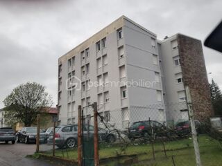  Immeuble à vendre 15 + pièces 1140 m²