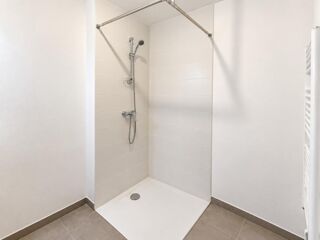  Appartement à louer 2 pièces 43 m²