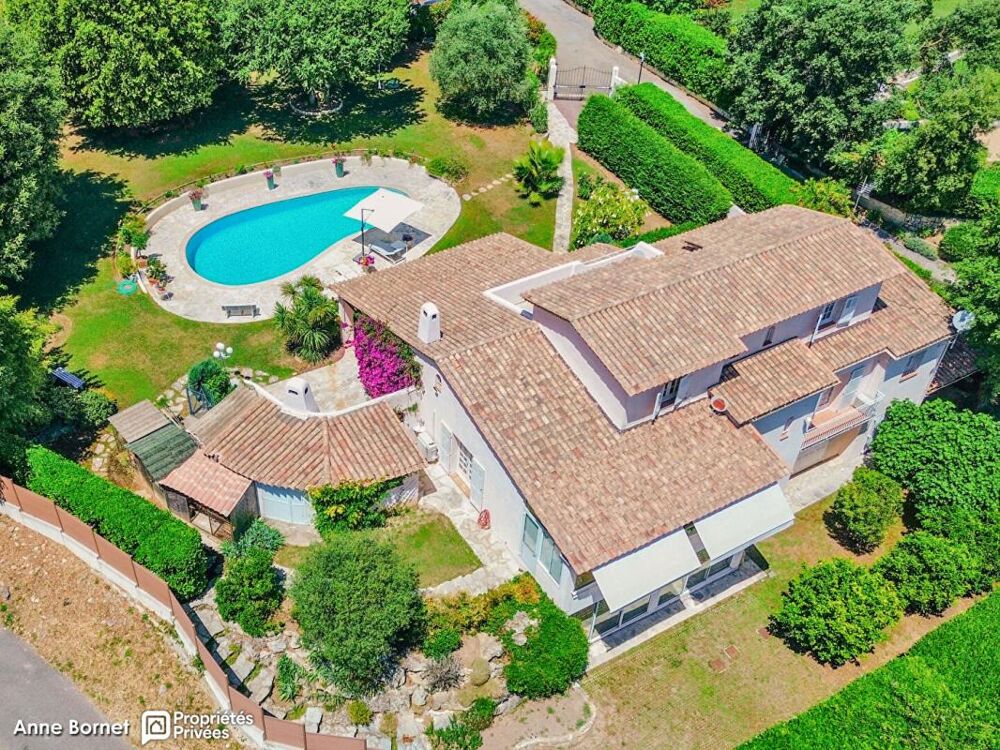 Vente Villa Villa 7 pièces 300 m2 avec parc paysager et piscine - LE ROURET Le rouret