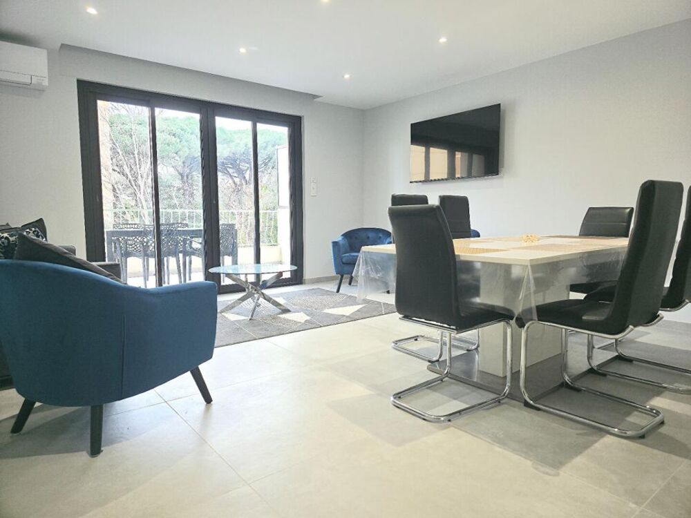 APPARTEMENT 70M2 EN T3 À Cavalaire-sur-Mer Charmant T3 entièrement rénové avec terrasse, piscine et parking