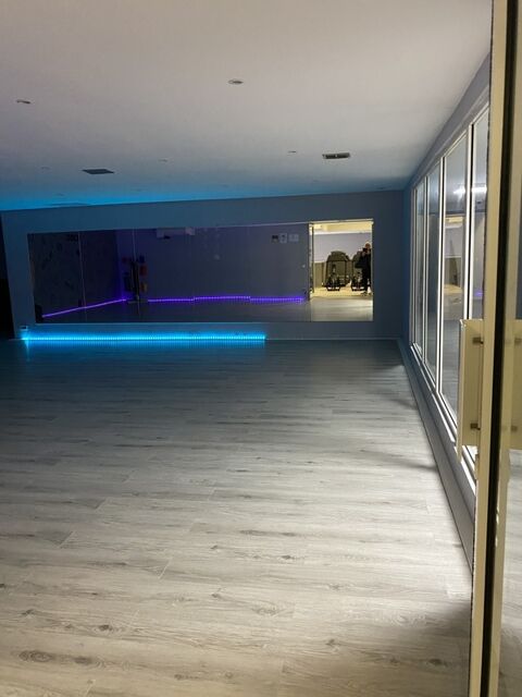 Fonds de commerce centre ville entre antibes nice salle de sport remise en forme fitness alpes maritimes 260000 06800 Cros de cagnes