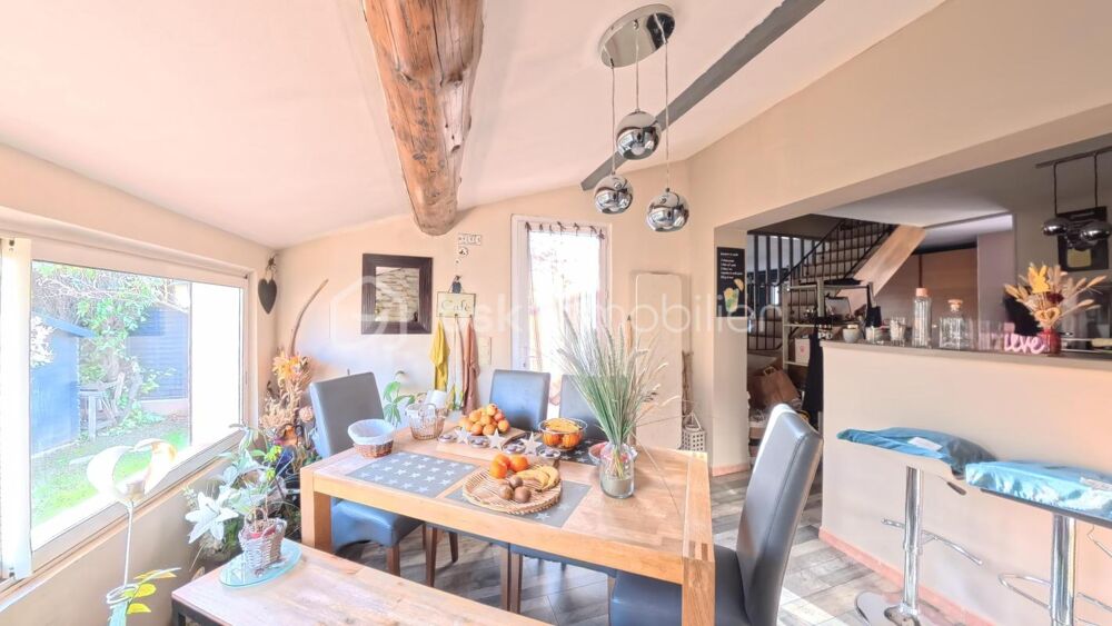 Vente Propriété/Château Lauris Maison 5 chambres, 150 m² piscine,  dépendance Lauris