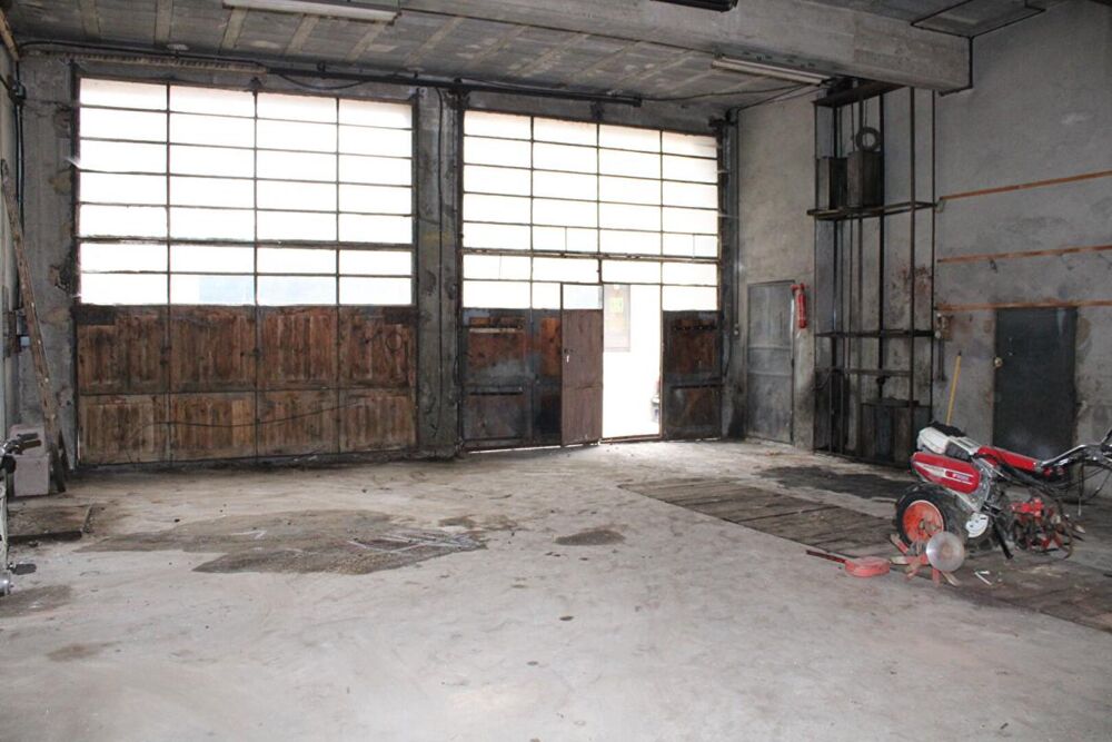Vente Maison Maison Pradelles 12 pièce(s) 200 m2 avec grands garages Pradelles